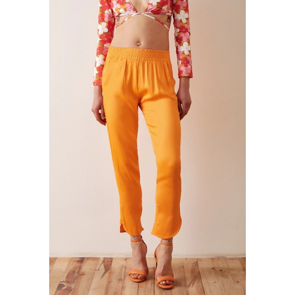 Beli Lastikli Saten Pantolon Turuncu
