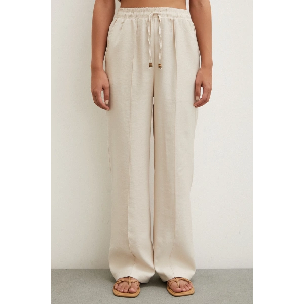 Belden Bağlamalı Pantolon Bej