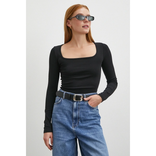 Uzun Kol Kare Yaka Bluz Siyah