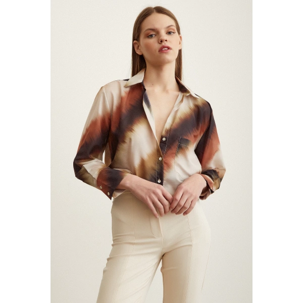 Desenli Cepli Gömlek Batik