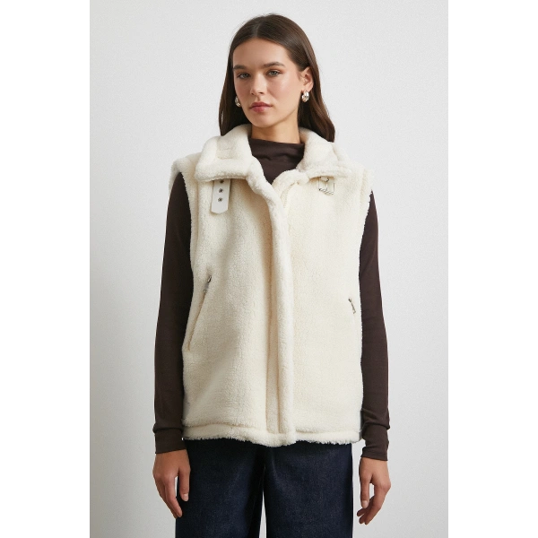 Yaka Detaylı Yumoş Yelek Ekru