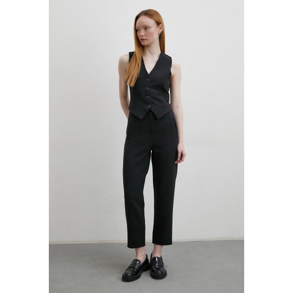 Önü Pensli Skinny Kumaş Pantolon Siyah