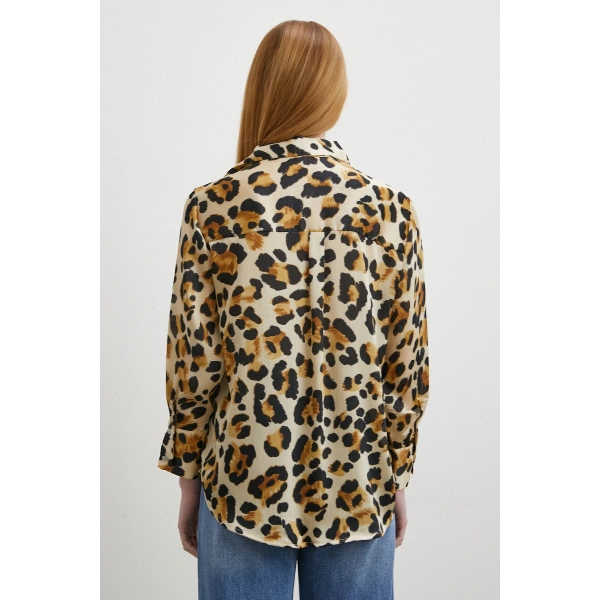 Leopar Desenli V Yaka Gömlek Bej