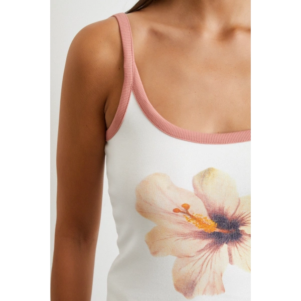 Çiçek Baskılı Askılı Top Ekru