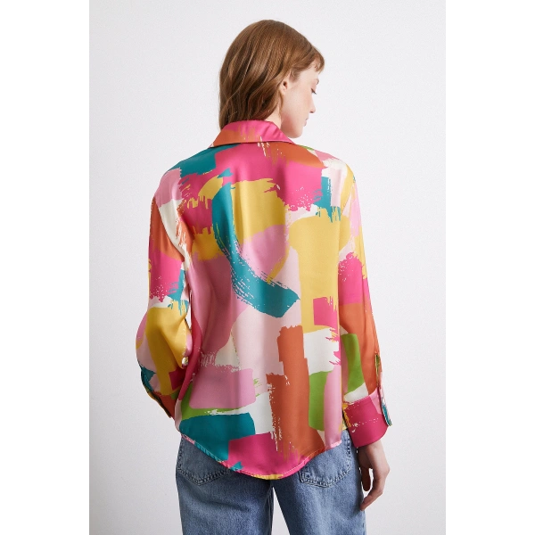 V Yaka Desenli Gömlek Pudra