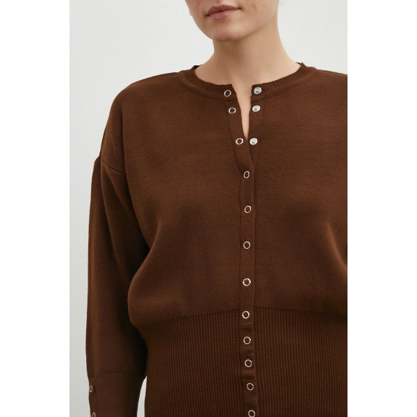 Çıtçıtlı Pantolonlu Triko Takım Kahve