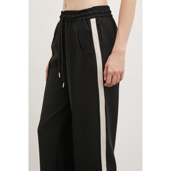 Beli Lastikli Şeritli Pantolon Siyah