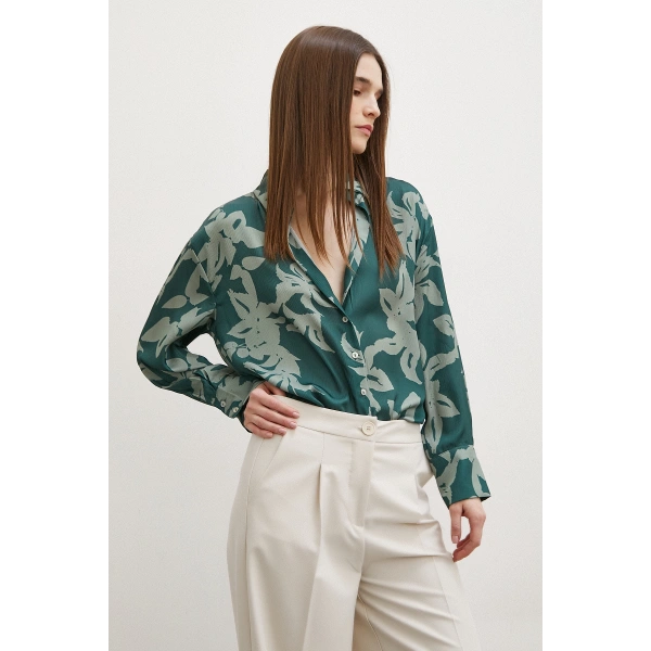 V Yaka Desenli Gofret Saten Gömlek Yeşil