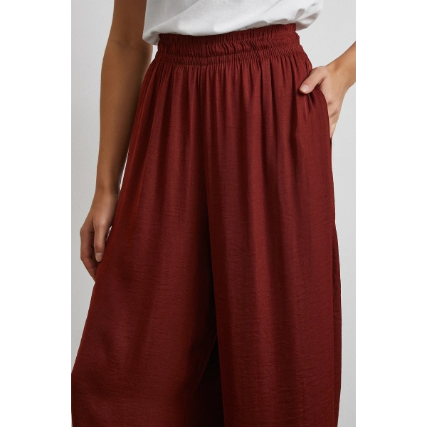 Beli Lastikli Dökümlü Geniş Paça Pantolon Kahve