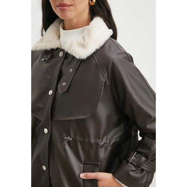 Kürklü Yaka Detaylı Deri Ceket Kahve