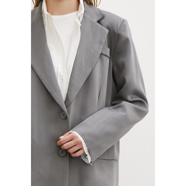 Cep Kapaklı Kesik Detaylı Blazer Ceket Gri