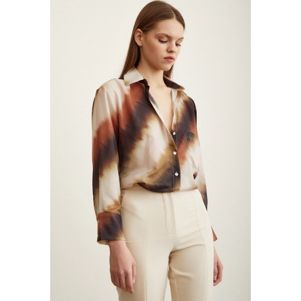 Desenli Cepli Gömlek Batik