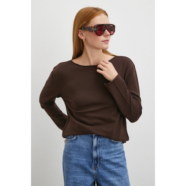 Kayık Yaka Uzun Kol Kazak Kahve