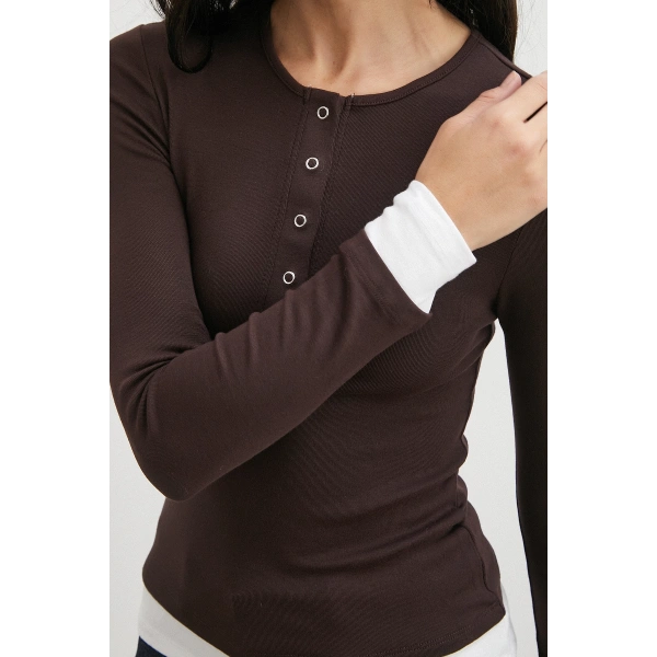 Garnili Çıtçıtlı Bluz Kahve