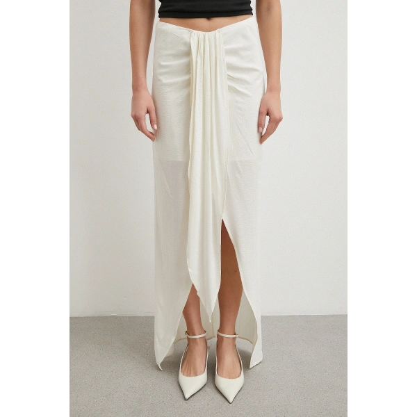 Önü Bağlamalı Yırtmaçlı Etek Ekru