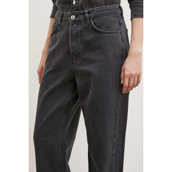 Yüksek Bel Düğme Kapamalı Mom Jean Siyah