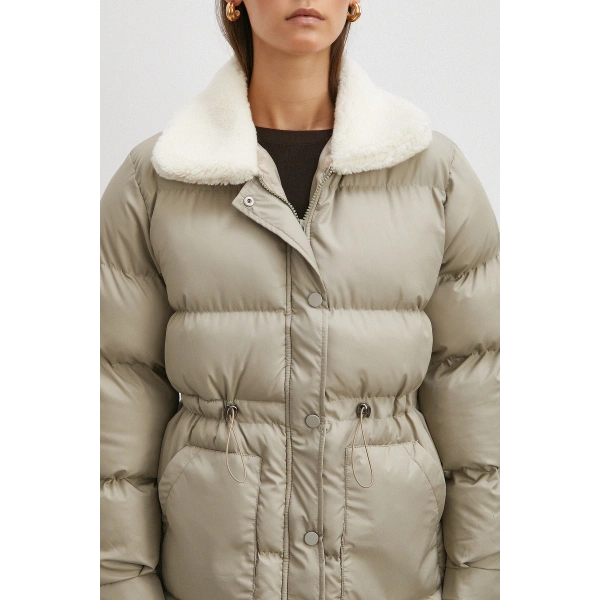 Kürk Yakalı Şişme Mont Bej