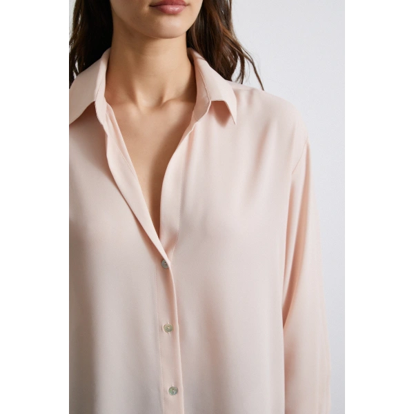 V Yaka Şifon Gömlek Pudra