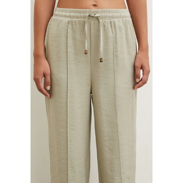 Belden Bağlamalı Pantolon Taş