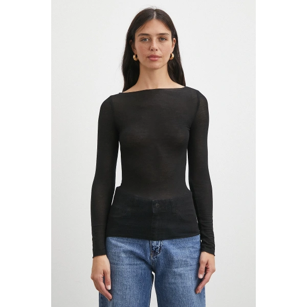 Açık Yaka Bluz Siyah