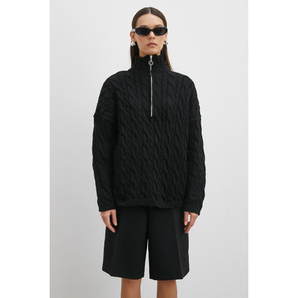 Saç Örgülü Yarım Fermuarlı Kazak Siyah