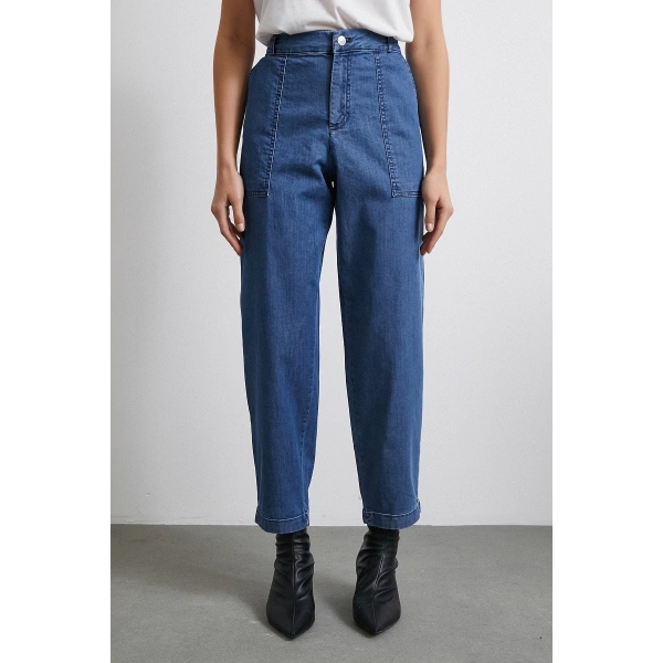 Cep Detaylı Paçası Katlamalı Mom Jean Mavi