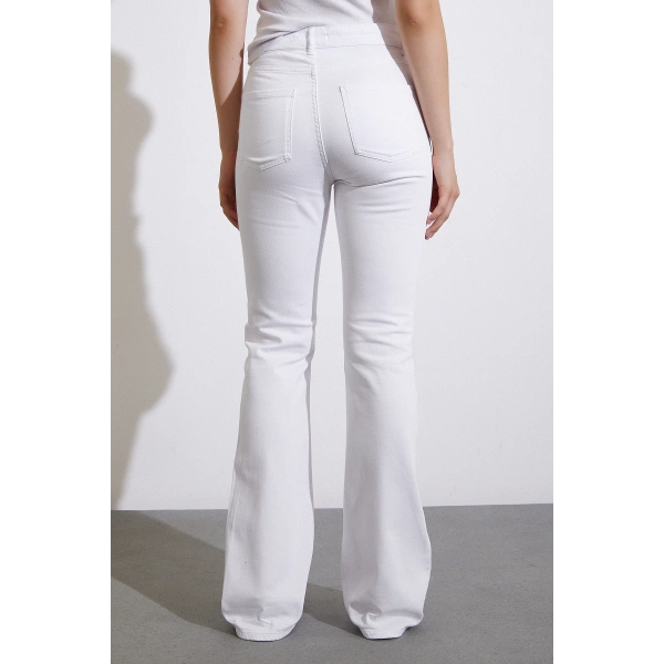 Yüksek Bel İspanyol Paça Jean Beyaz
