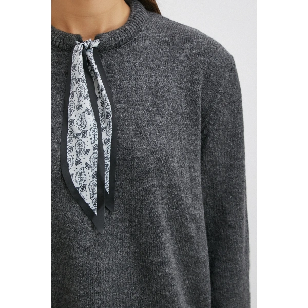 Fularlı Uzun Kollu Kazak Gri