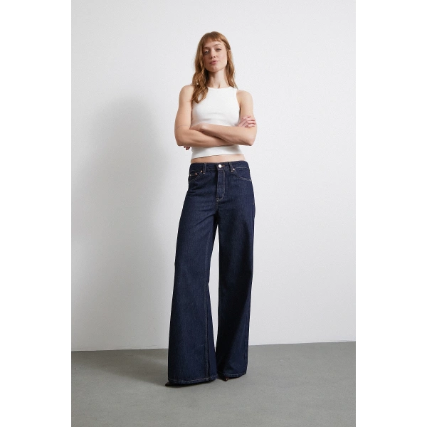 Beş Cepli Yüksek Bel Bol Paça Jean Koyu Lacivert