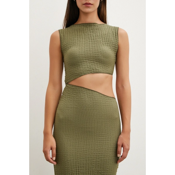 Sıfır Kol Yırtmaçlı Elbise Haki