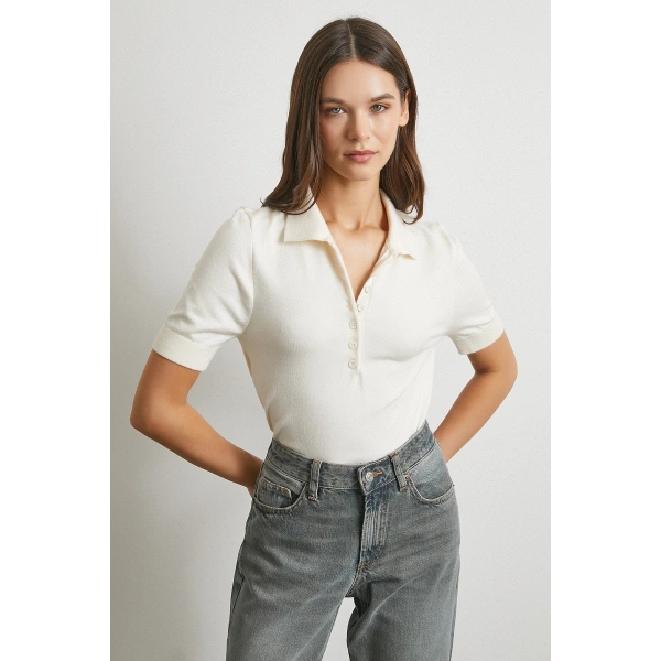 Polo Yaka Düğmeli Kısa Kol Ekru