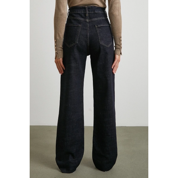 Yüksek Bel Kesik Boru Paça Jean Lacivert