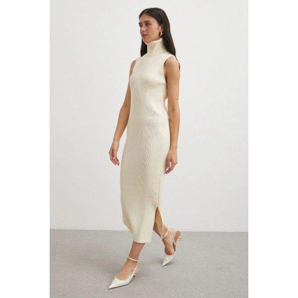 Uzun Elbiseli Hırka Triko Takım Ekru