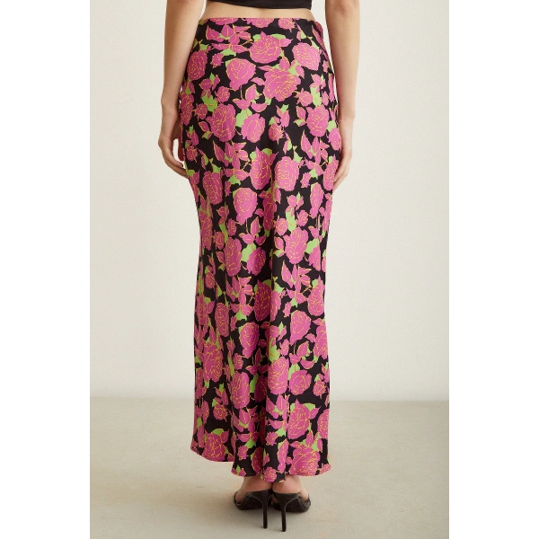 Gül Desenli Saten Etek Pembe
