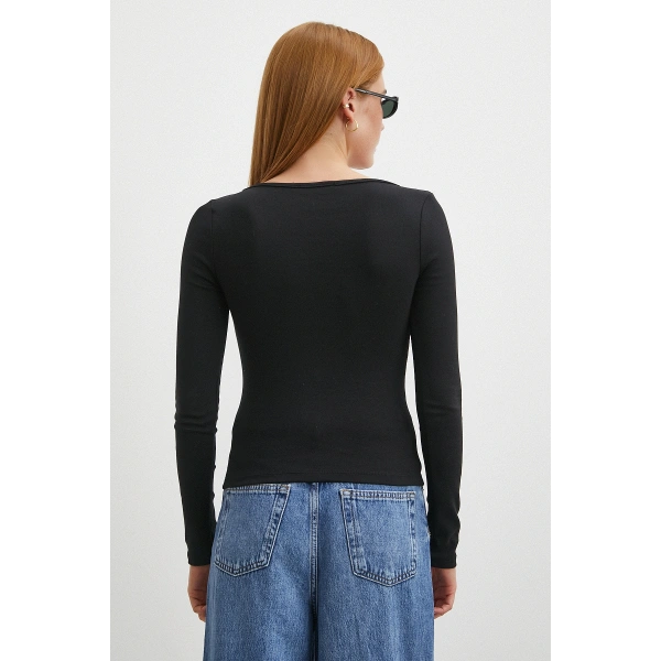 Uzun Kol Kare Yaka Bluz Siyah