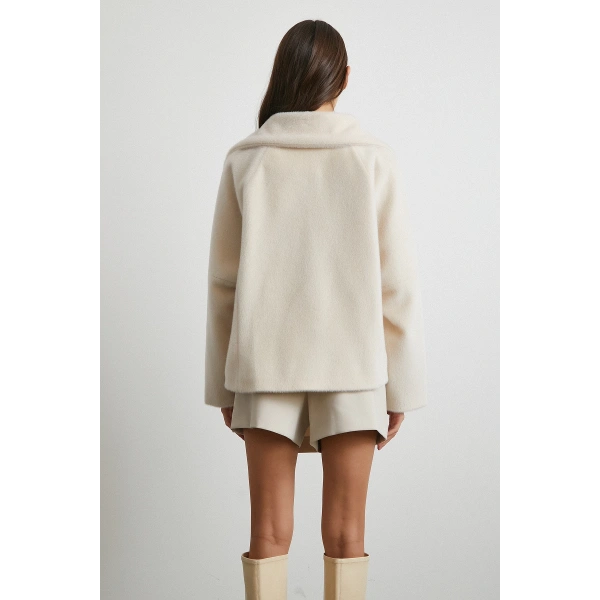 Reglan Tay Flok Mont Bej