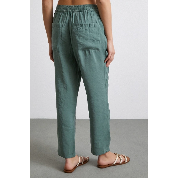 Beli Lastikli Arkası Cepli Rahat Pantolun Haki