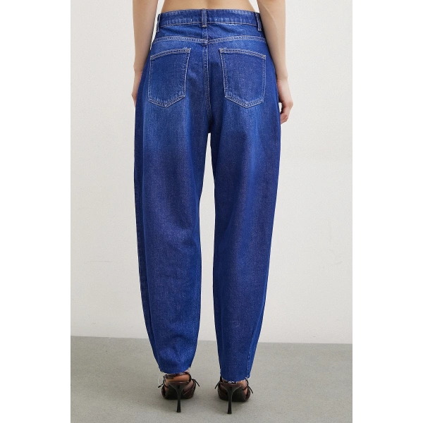 Yüksek Bel Dikişli Kesik Paça Mom Jean Mavi