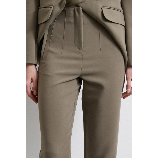 Önü Pensli Skinny Kumaş Pantolon Haki