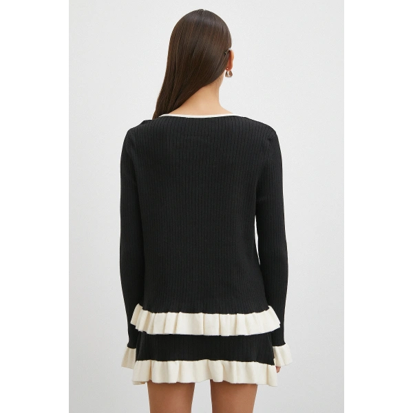 Düğmeli Eteği Fırfırlı Etekli Triko Takım Siyah