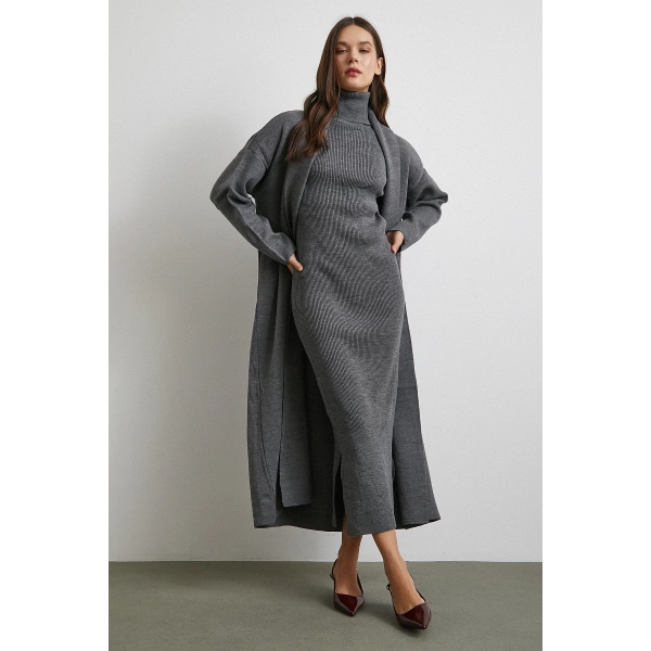 Uzun Elbiseli Hırka Triko Takım Gri