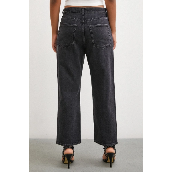 Boru Paça Yüksek Bel Jean Siyah