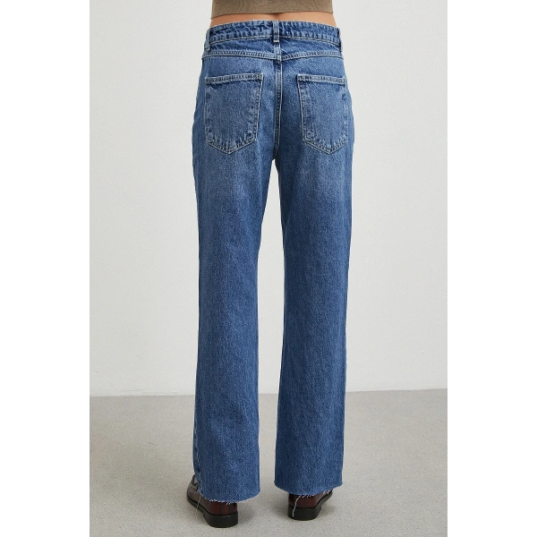 Çapraz Fermuarlı Kesik Paça Düğmeli Jean Lacivert