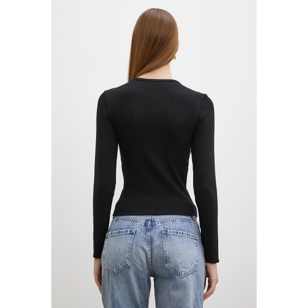 Önü Düğmeli Kaşkorse Bluz Siyah