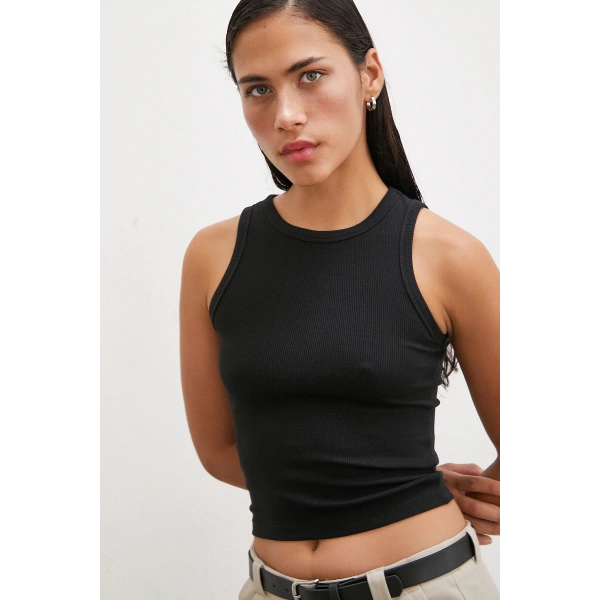 Bisiklet Yaka Top Siyah