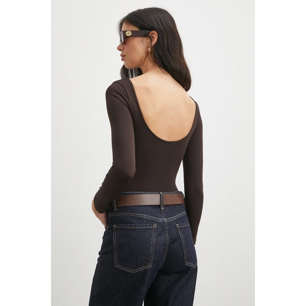 U Yaka Uzun Kollu Çıtçıtlı Bodysuit Kahve