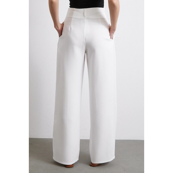 Bel Detaylı Wide Leg Pantolon Ekru