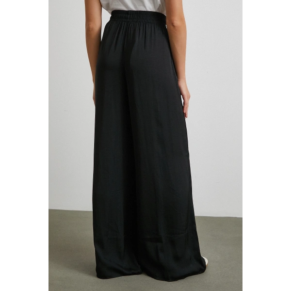 Beli Lastikli Dökümlü Geniş Paça Pantolon Siyah