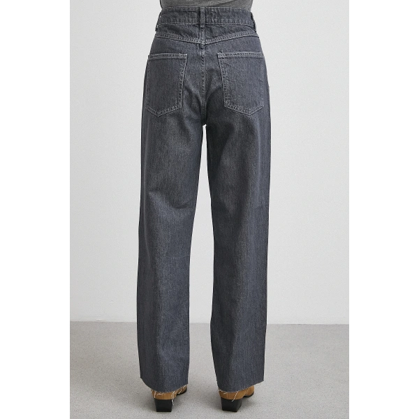 Çapraz Fermuarlı Kesik Paça Düğmeli Jean Füme