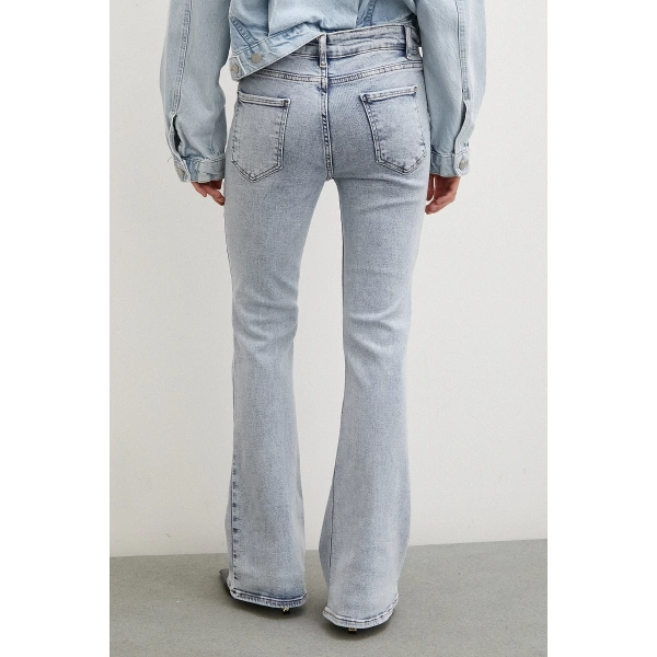 Yüksek Bel İspanyol Paça Jean Buz Mavisi